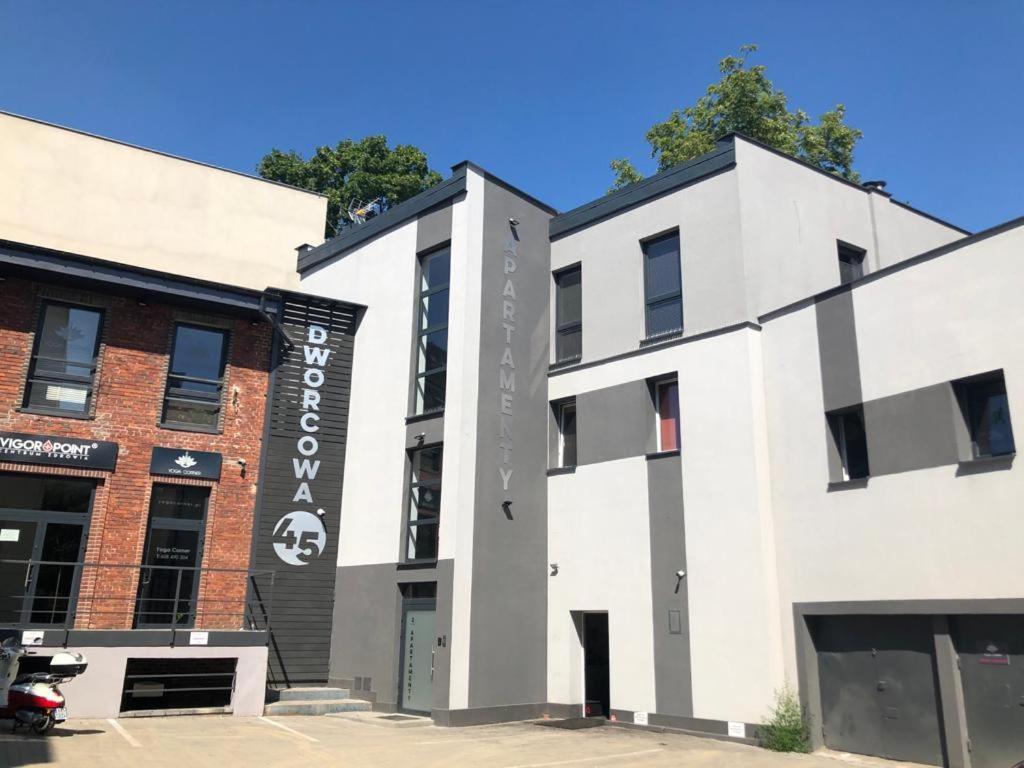Apartamenty Dworcowa 45 Gliwice Exteriör bild